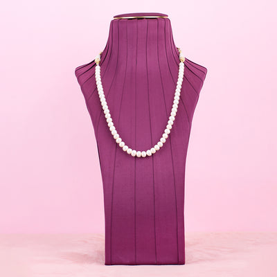 Classic single layer pearl necklace