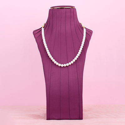 Classic single layer pearl necklace